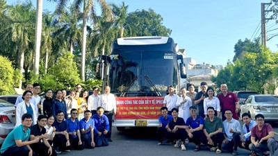 Gần 100 bác sĩ từ TP. Hồ Chí Minh lên đường chi viện cho Đắk Lắk