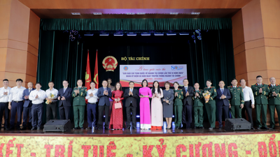 Chùm ảnh: Lễ Trao giải Cuộc thi Giải Báo chí toàn quốc về ngành Tài chính lần thứ IX năm 2025