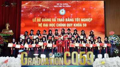 3.742 tân cử nhân Học viện Tài chính: Vững “Tài - Tâm - Chính” bước vào tương lai