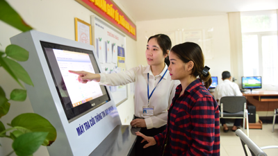 Phấn đấu hết năm 2025, 40% dân số trưởng thành sử dụng dịch vụ công trực tuyến
