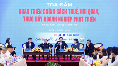 Chùm ảnh: Tọa đàm “Hoàn thiện chính sách thuế, hải quan, thúc đẩy doanh nghiệp phát triển”