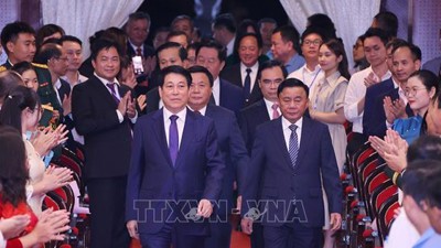 Chủ tịch nước dự Lễ trao giải Cuộc thi Chính luận về Bảo vệ nền tảng tư tưởng của Đảng lần thứ Năm