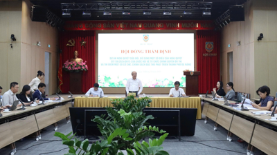 Hoàn thiện cơ chế, chính sách đặc thù để phát triển TP. Đà Nẵng Hoàn thiện cơ chế, chính sách đặc thù để phát triển TP. Đà Nẵng