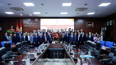 Bộ trưởng Nguyễn Văn Thắng thăm và làm việc với Học viện Tài chính Bộ trưởng Nguyễn Văn Thắng thăm và làm việc với Học viện Tài chính