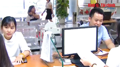 VIDEO: Lấy người nộp thuế làm "trung tâm": Ngành Thuế yêu cầu cán bộ thực hiện "4 xin, 4 luôn" VIDEO: Lấy người nộp thuế làm "trung tâm": Ngành Thuế yêu cầu cán bộ thực hiện "4 xin, 4 luôn"