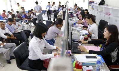 Nghỉ việc do sắp xếp bộ máy, vận hành chính quyền 2 cấp sẽ được hưởng 4 chế độ