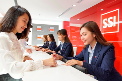 Năm 2023, tiếp tục quản lý chặt các tổ chức kinh doanh chứng khoán
