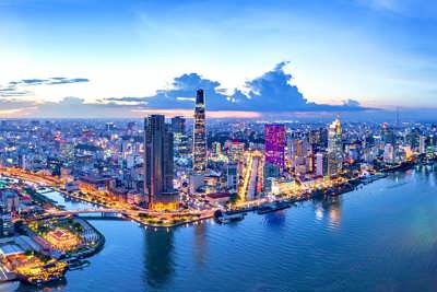 Phát triển kinh tế nhanh, bền vững trên cơ sở đổi mới mô hình tăng trưởng, cơ cấu lại kinh tế
