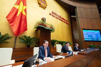 Quốc hội quyết nghị tiếp tục thực hiện một số chính sách trong phòng, chống dịch 