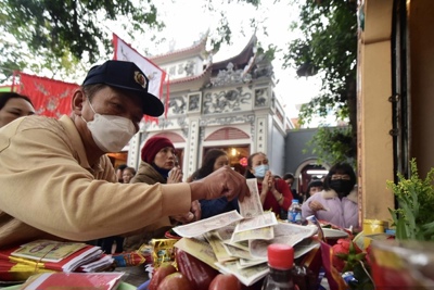 Tôn trọng sự tự chủ, độc lập trong quản lý tài chính của các cơ sở tín ngưỡng, tổ chức tôn giáo