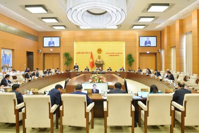 Uỷ ban Thường vụ Quốc hội nhất trí phân bổ gần 15.000 tỷ đồng cho 129 dự án
