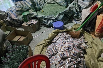 Khởi tố vụ sản xuất thuốc giả liên quan đến hai bố con
