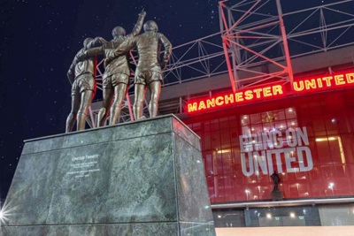 Cổ phiếu Manchester United vẫn đang tăng vọt trước khi chính thức đổi chủ