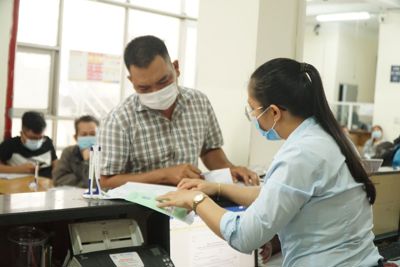 Đôn đốc thu, giảm số tiền chậm đóng bảo hiểm xã hội, bảo hiểm y tế 