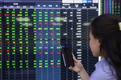Tiếp tục thận trọng trước xu hướng điều chỉnh ngắn hạn