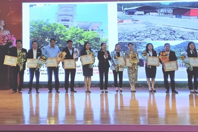 Cục Thuế Lạng Sơn tuyên dương người nộp thuế thực hiện tốt pháp luật thuế