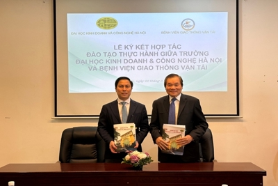 Lễ ký kết hợp tác giữa Trường Đại học Kinh doanh và Công nghệ Hà Nội và Bệnh viện Giao thông Vận tải