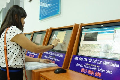 Không cần nộp sổ hộ khẩu, sổ tạm trú giấy khi làm thủ tục thuế