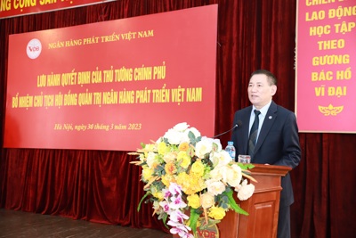 Bộ trưởng Hồ Đức Phớc trao quyết định bổ nhiệm Chủ tịch Hội đồng Quản trị Ngân hàng Phát triển Việt Nam