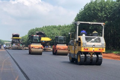 Tháo gỡ vướng mắc cho các dự án đầu tư xây dựng đường bộ cao tốc và bất động sản