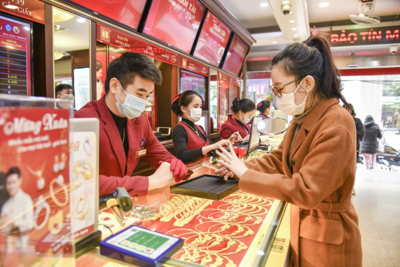 Giá vàng hôm nay giảm nhẹ ở cả chiều mua vào và bán ra
