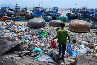 Phát triển kinh tế tuần hoàn để giảm thiểu chất thải nhựa
