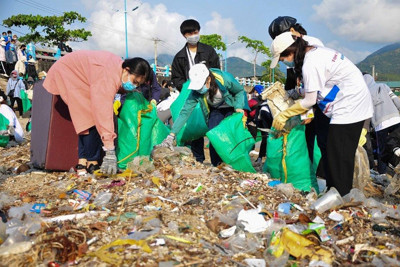 Giảm thiểu rác thải nhựa trong lĩnh vực du lịch, thúc đẩy bảo vệ môi trường, phát triển bền vững