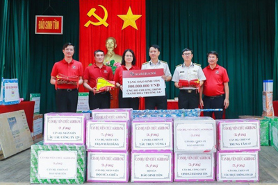 Agribank ủng hộ 1,5 tỷ đồng chương trình "Xanh hóa Trường Sa"