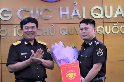 Trao quyết định bổ nhiệm Phó Chánh Văn phòng Tổng cục Hải quan