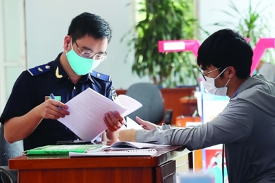 Xử lý nộp thừa tiền phạt chậm nộp