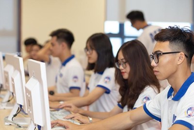 Sớm áp dụng chính sách học phí theo hướng tính đúng, tính đủ