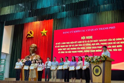 Tham dự Hội nghị sơ kết 2 năm thực hiện Kết luận số 01-KL/TW