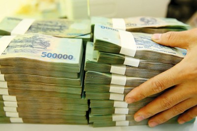 Tổng thu ngân sách nhà nước ước đạt 50% dự toán