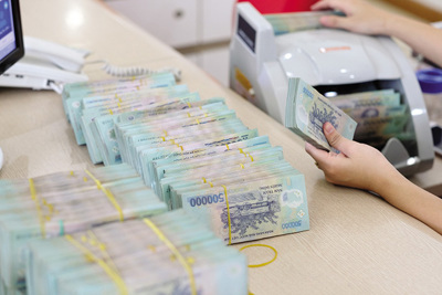 Hàng loạt ông lớn giảm lãi suất, có ngân hàng chỉ còn 3,4%/năm