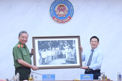 Điểm lại các sự kiện nổi bật của ngành Tài chính tháng 8/2023