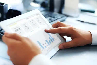 Yếu tố tác động đến việc sử dụng phần mềm kế toán online của doanh nghiệp nhỏ và vừa tại TP. Hồ Chí Minh