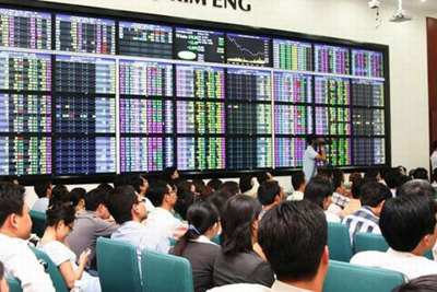 Tháng 8, giá trị giao dịch bình quân trên thị trường cổ phiếu tăng 20,81%