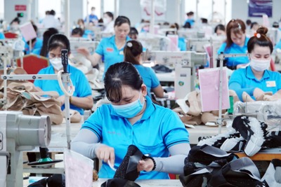 Những “cơn gió ngược” trên toàn cầu ảnh hưởng đến kinh tế Việt Nam