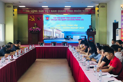 Hải quan Cửa khẩu Móng đối thoại với doanh nghiệp