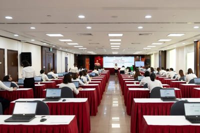 Vietcombank tổ chức thi tay nghề nghiệp vụ ngân hàng bán buôn