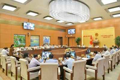 Cử tri và Nhân dân đánh giá cao Chính phủ đã tháo gỡ khó khăn, hỗ trợ người dân và doanh nghiệp 