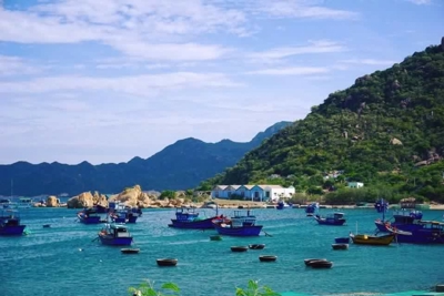 Hoàn thiện chính sách pháp luật về bảo vệ môi trường biển và hải đảo