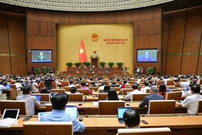 Đẩy mạnh phân cấp trong xây dựng chính sách pháp luật