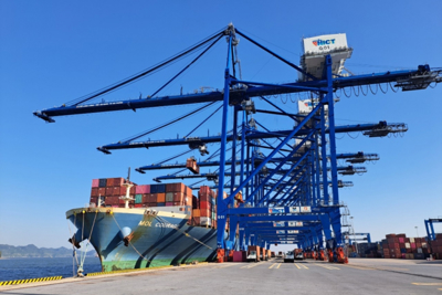 Xuất nhập khẩu tăng 27,7% trong nửa cuối tháng 10/2023