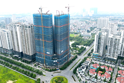 Doanh nghiệp bất động sản kêu khó, ngân hàng trả lời tại pháp lý