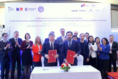 Ký kết hợp tác chiến lược phát triển hệ thống y tế, dược phẩm