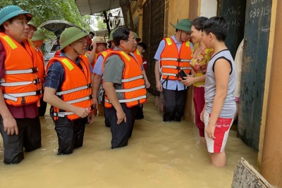Thủ tướng về xã bị cô lập của Bắc Giang, kiểm tra công tác ứng phó mưa lũ Thủ tướng về xã bị cô lập của Bắc Giang, kiểm tra công tác ứng phó mưa lũ