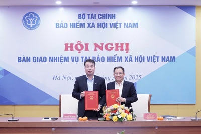Bảo hiểm Xã hội Việt Nam tổ chức Hội nghị bàn giao nhiệm vụ lãnh đạo