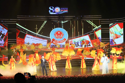 VIDEO: 80 năm ngành Tài chính đồng hành cùng Đất nước VIDEO: 80 năm ngành Tài chính đồng hành cùng Đất nước