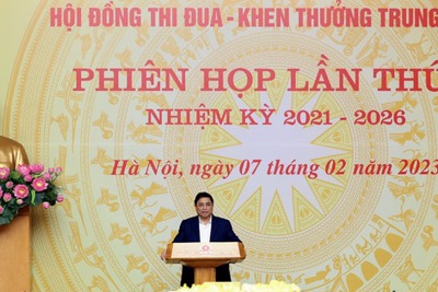 Tiếp tục triển khai thiết thực, hiệu quả các phong trào thi đua